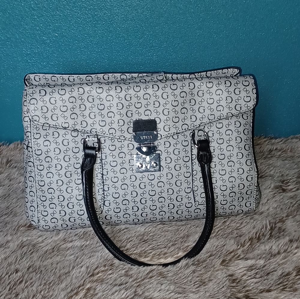 Guess Hand bag